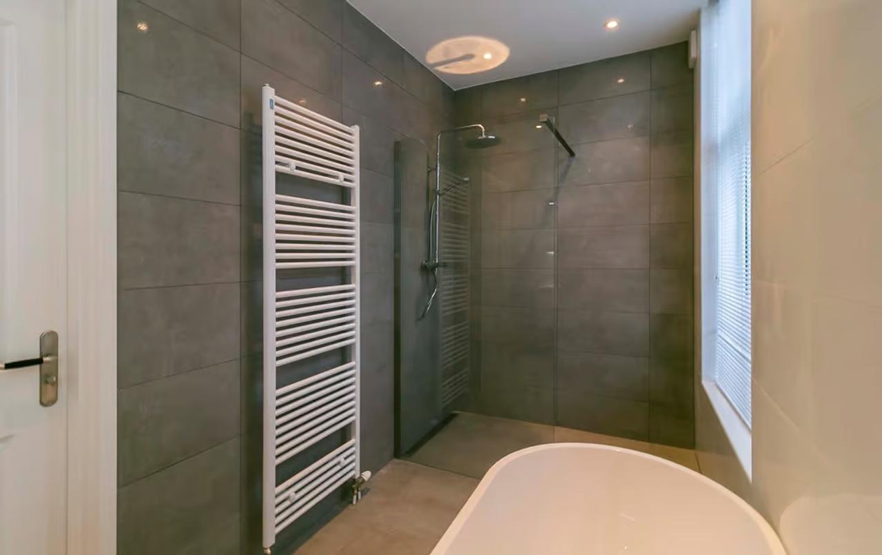 2-bedroom apartment in Valkenbos - Image 19