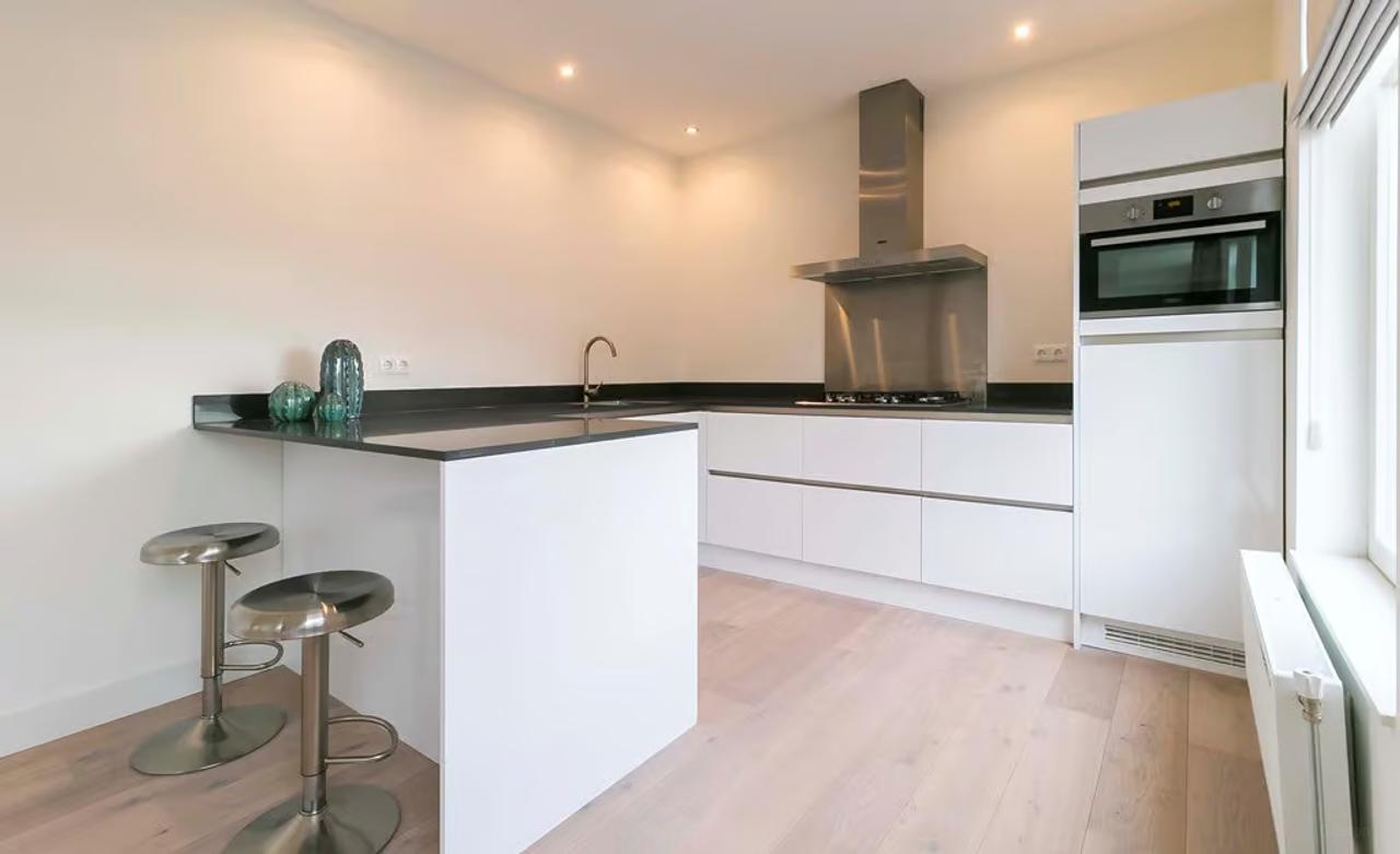 2-bedroom apartment in Valkenbos - Image 8