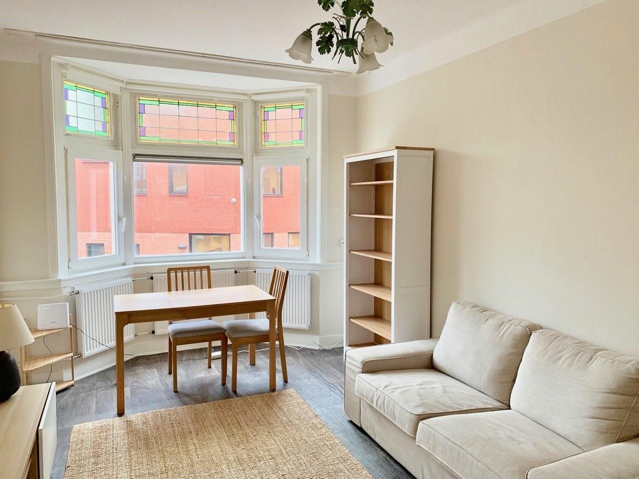 2-slaapkamerappartement met balkon - Afbeelding 3