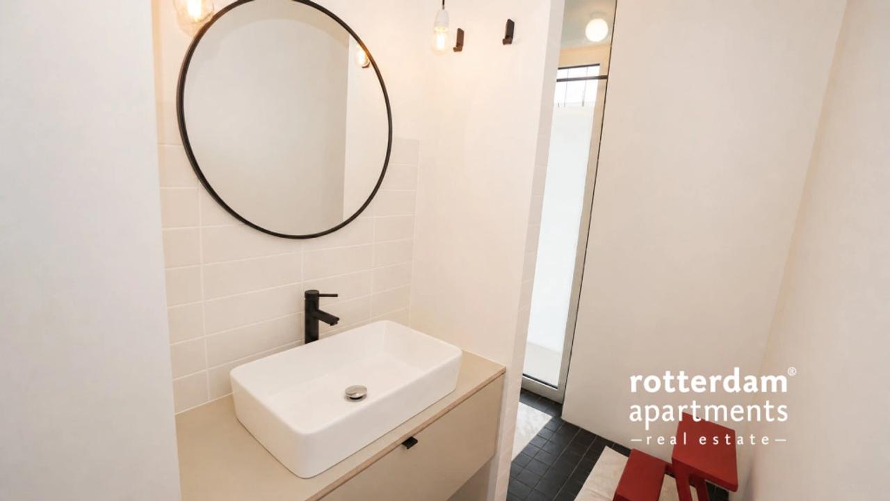 Furnished studio with balcony - Image 16