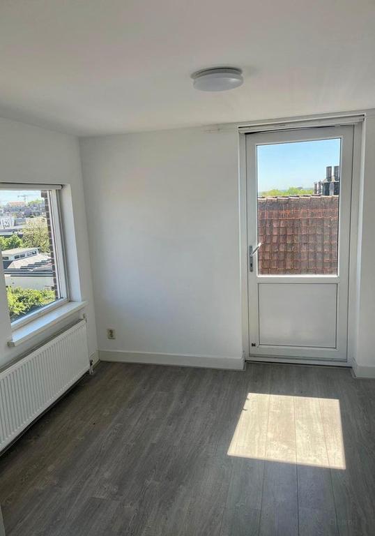 Corner apartment with terrace in Arnhem - Image 8