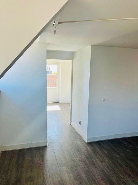 Corner apartment with terrace in Arnhem - Image 7