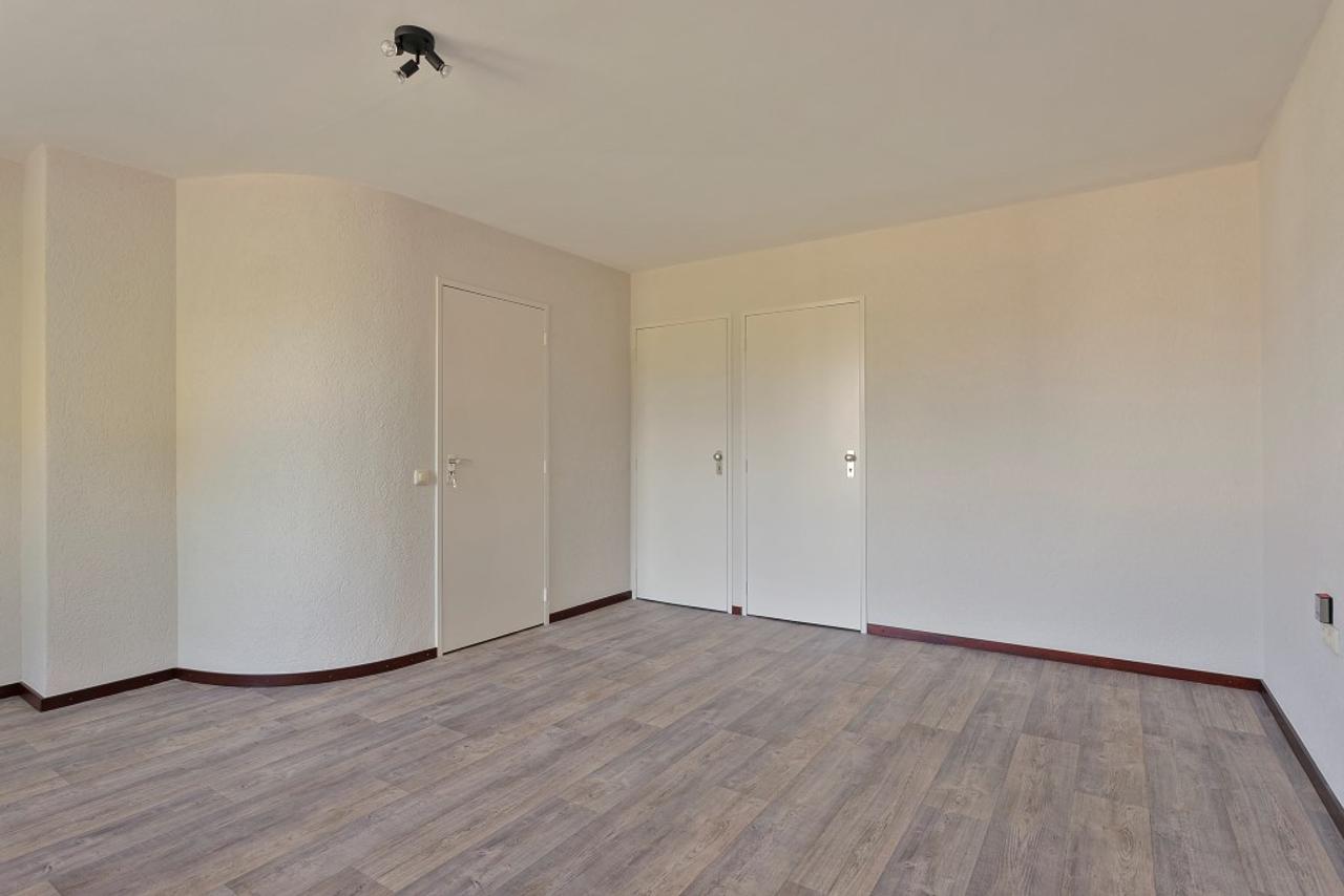 Detached villa with 6 bedrooms - Image 11