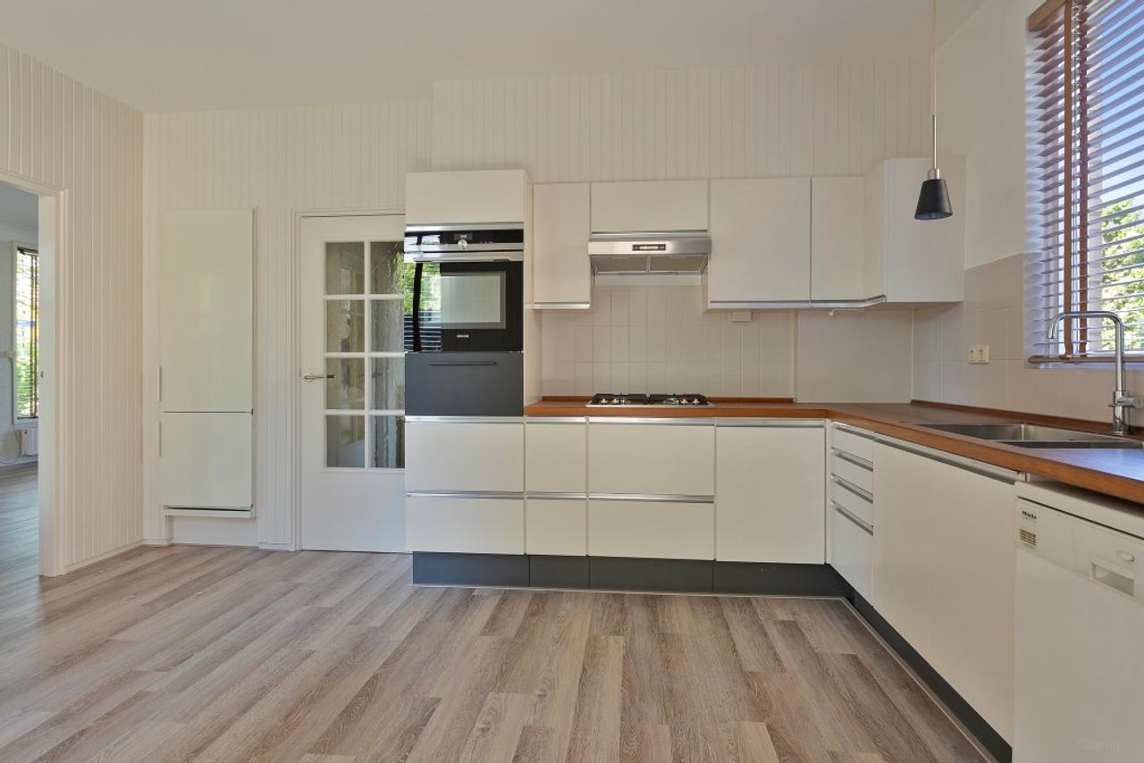 Detached villa with 6 bedrooms - Image 7