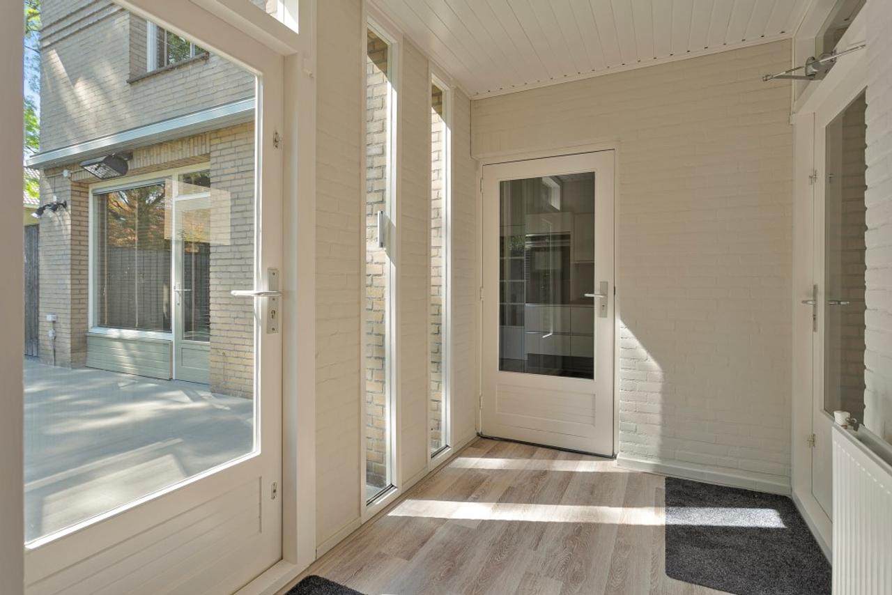 Detached villa with 6 bedrooms - Image 25