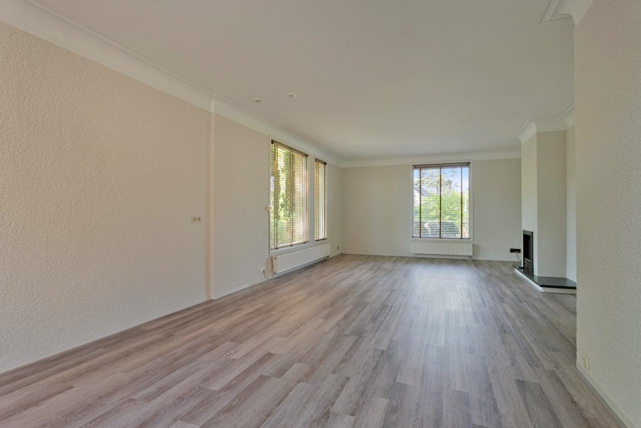 Detached villa with 6 bedrooms - Image 5