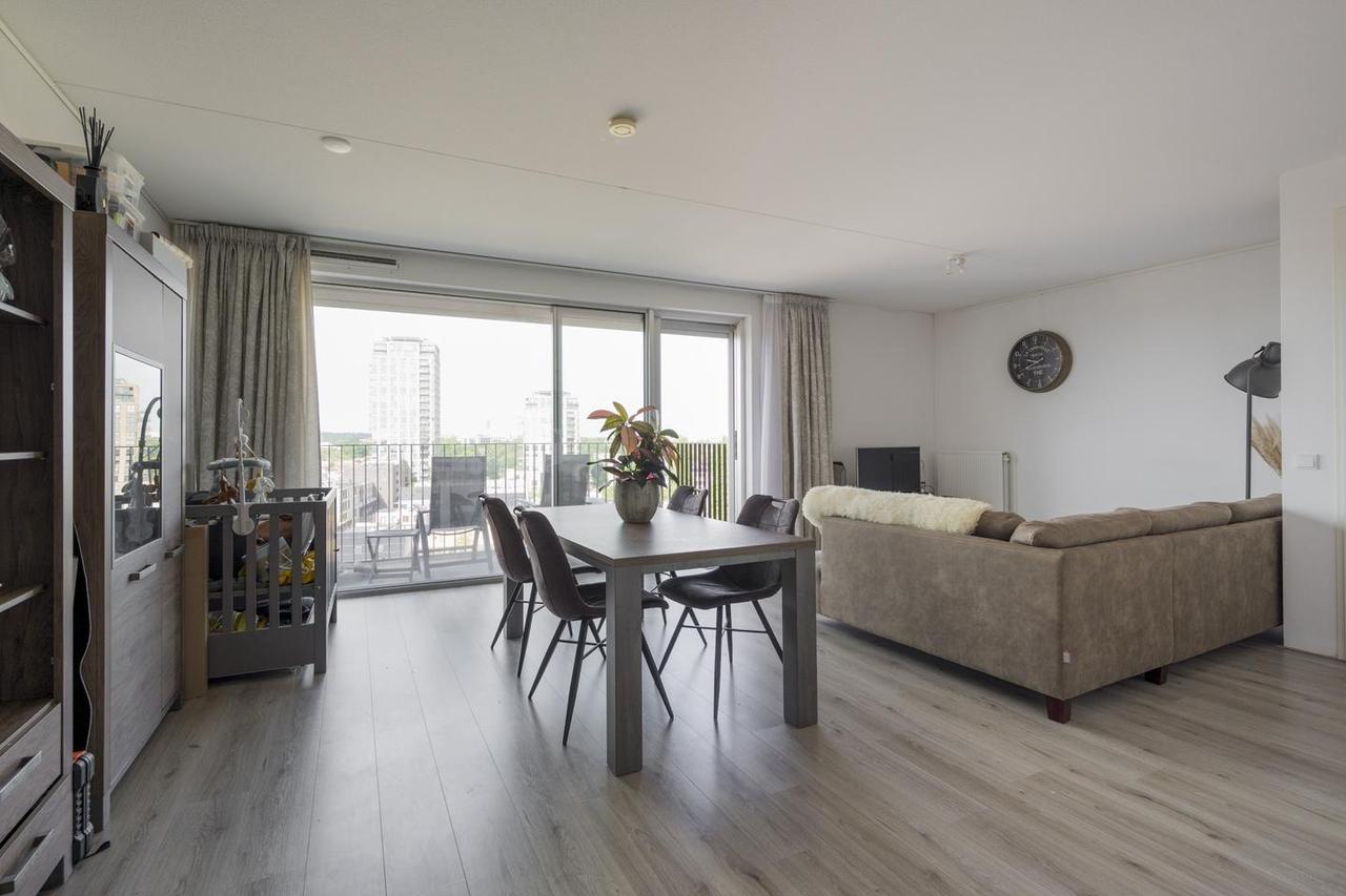 3-kamerappartement met zonnig balkon - Afbeelding 9