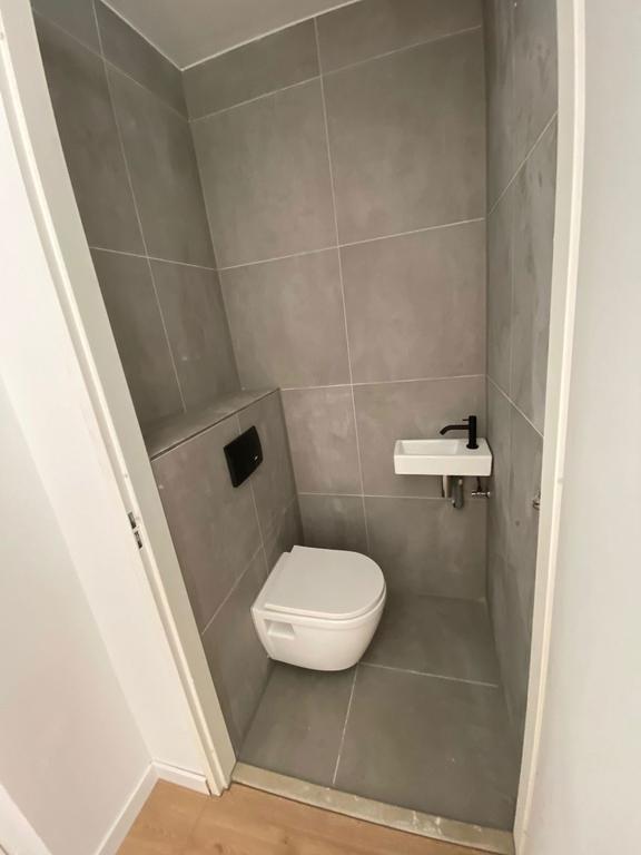 4-room apartment with balcony in Osdorp - Image 13