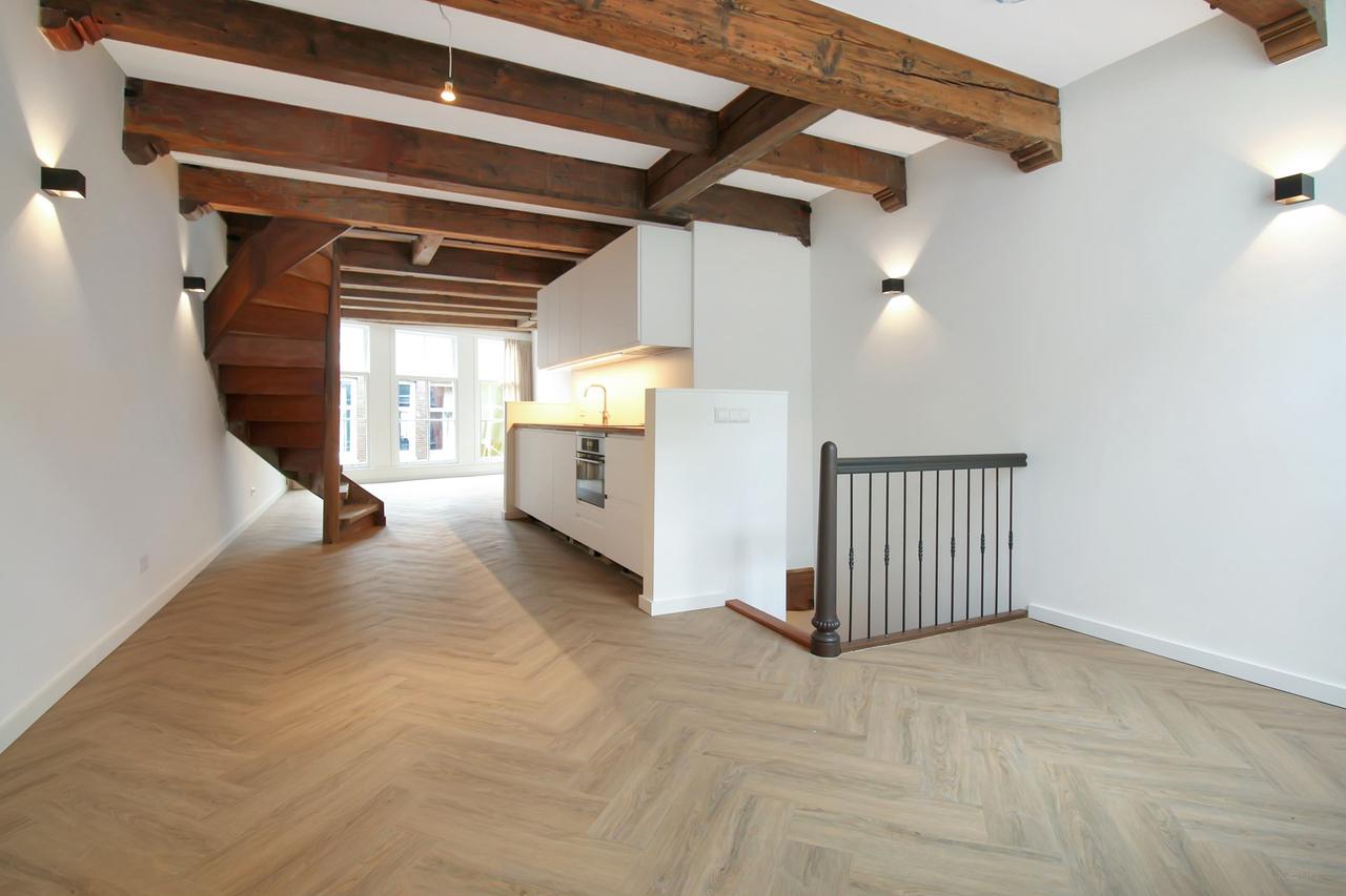 3-Bedroom Apartment in the Heart of Amsterdam - Image 2