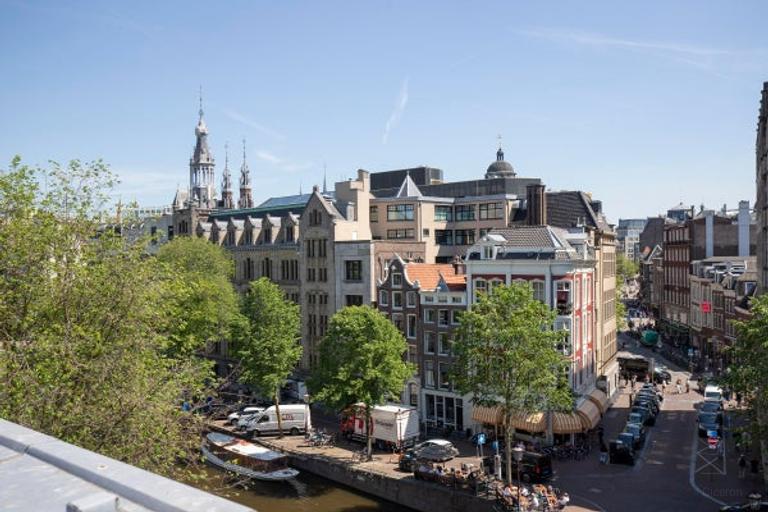 Double upper-floor apartment with terrace on the Singel - Image 12