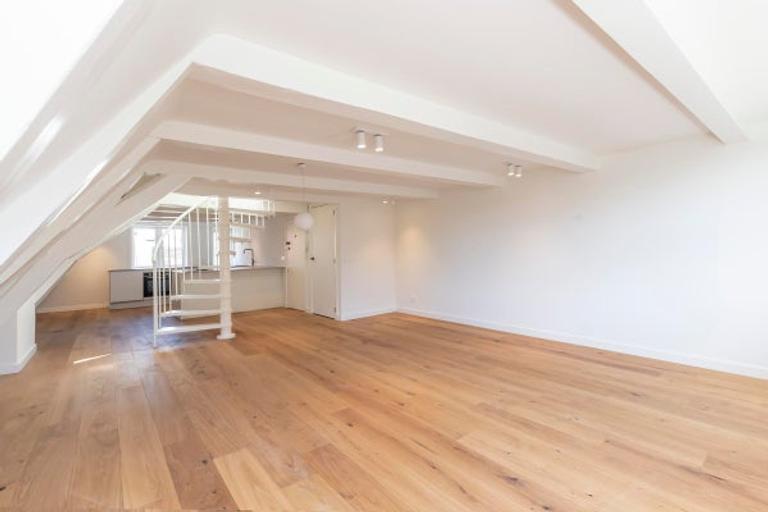 Double upper-floor apartment with terrace on the Singel - Image 16