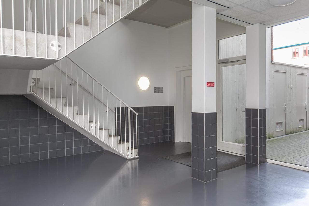 106 m² corner apartment with south-facing balcony - Image 6