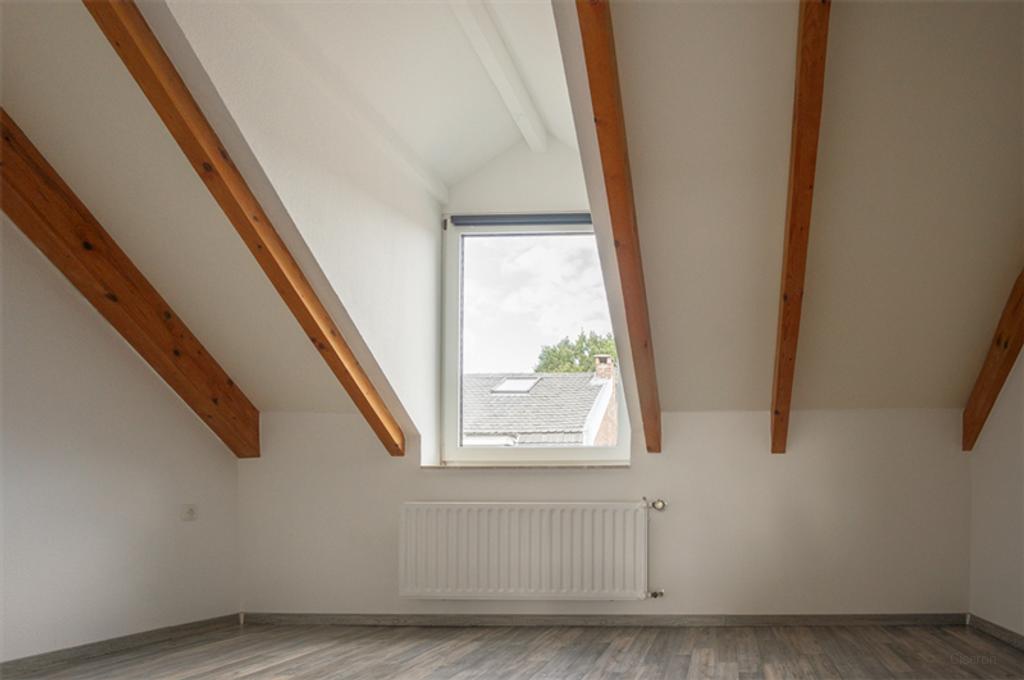 Zolderappartement met garage - Afbeelding 3