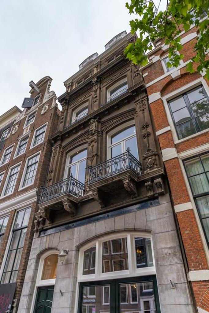 Luxe 3-slaapkamer appartement in de Spuistraat - Afbeelding 1