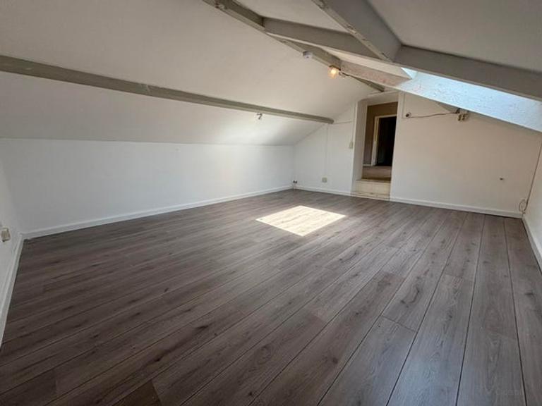 115 m² apartment with 2 bedrooms - Image 12
