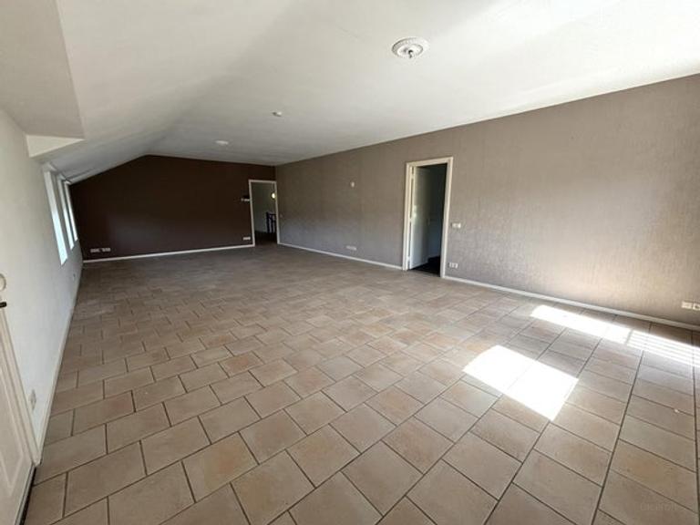 115 m² apartment with 2 bedrooms - Image 5