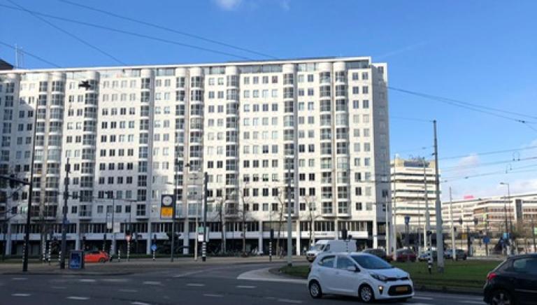 Renovated 85m² apartment on Weena - Image 18