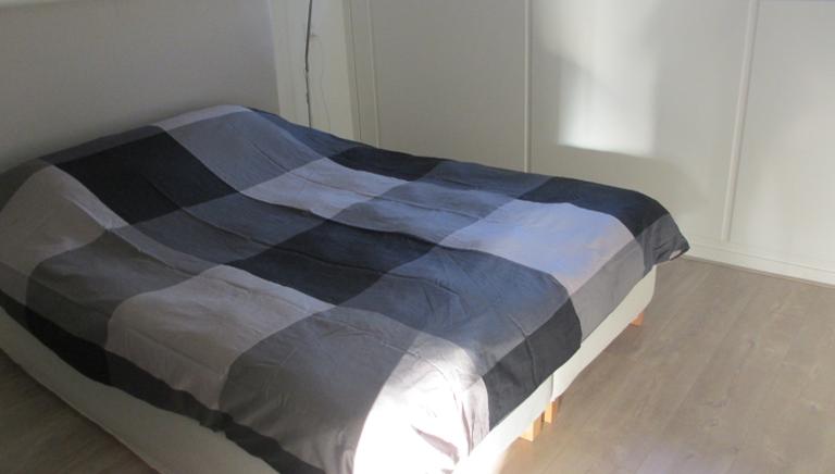 Renovated 85m² apartment on Weena - Image 8