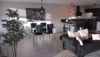 Renovated 85m² apartment on Weena