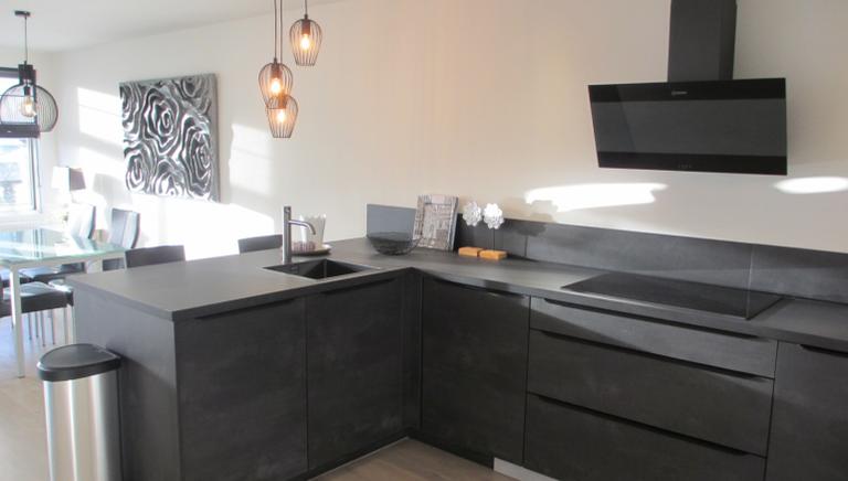 Renovated 85m² apartment on Weena - Image 5