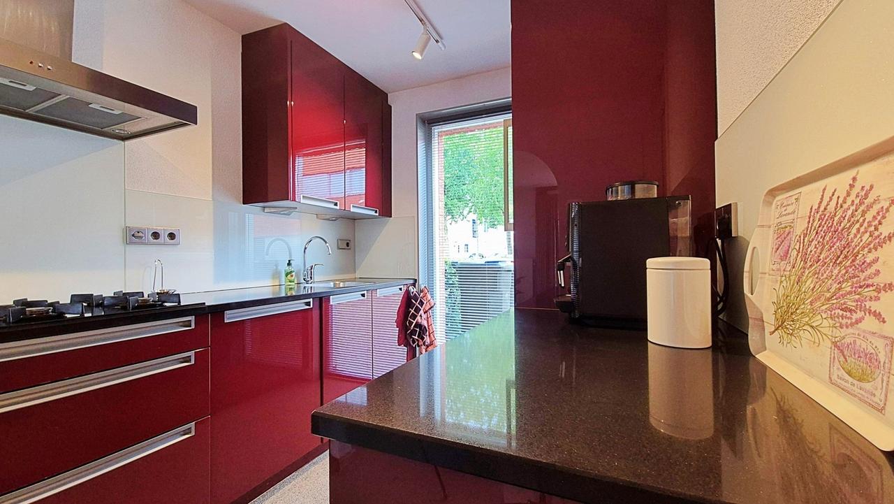 Furnished house with garden in Tilburg - Image 17
