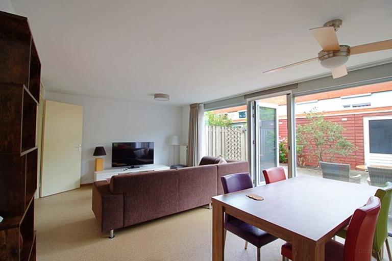 Furnished house with garden in Tilburg - Image 5
