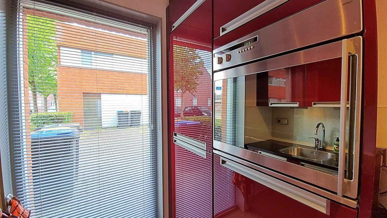 Furnished house with garden in Tilburg - Image 19