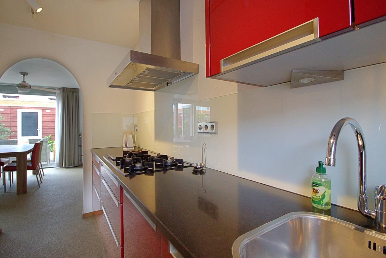 Furnished house with garden in Tilburg - Image 18