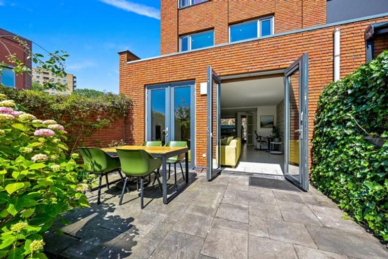 Family home (162m²) in The Hague - Image 16
