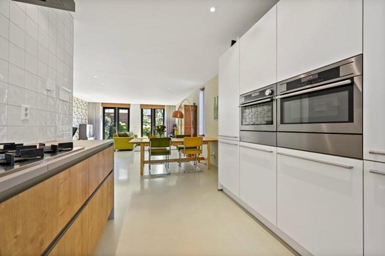 Family home (162m²) in The Hague - Image 11