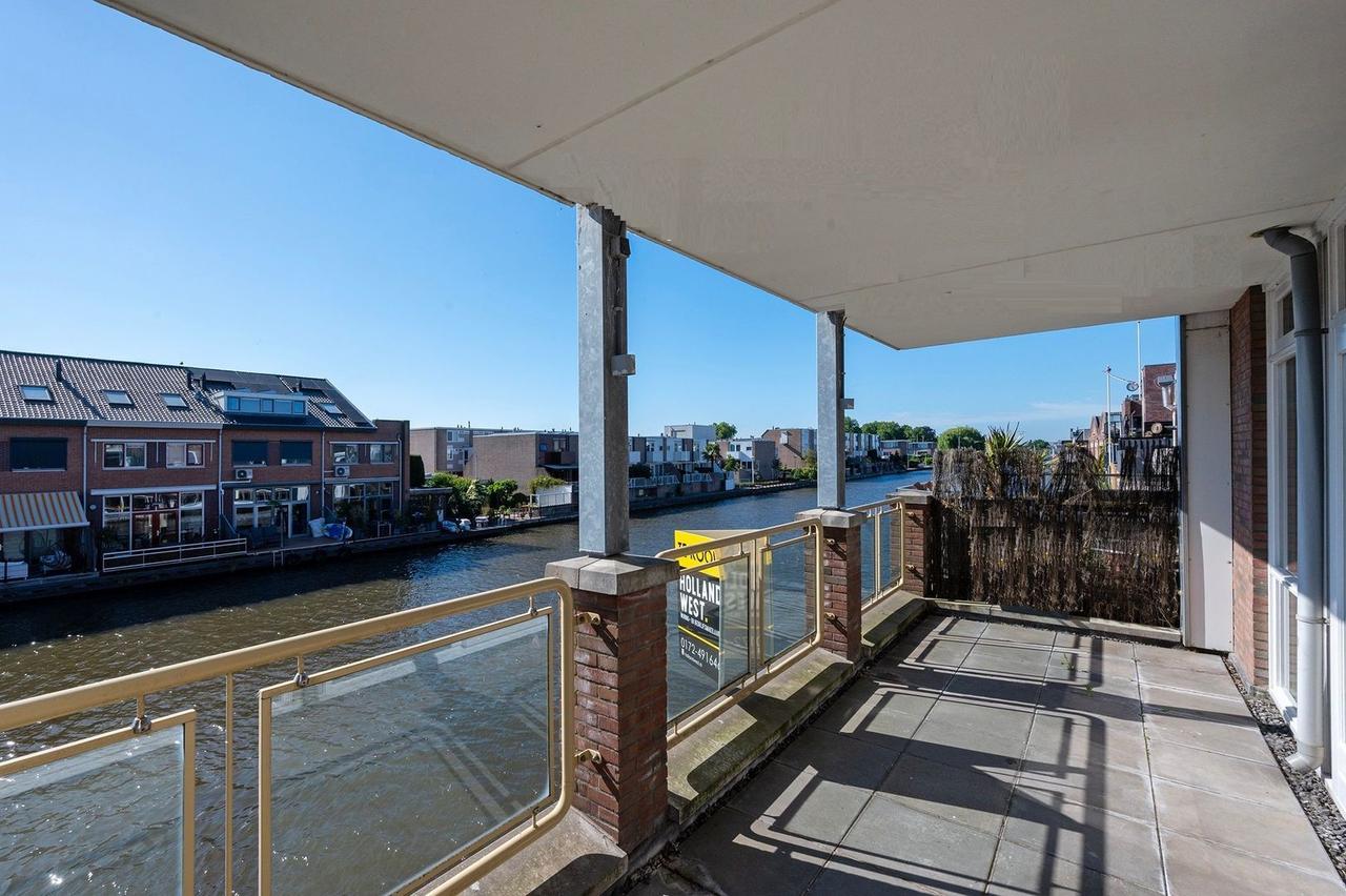Appartement van 100 m² met groot terras - Afbeelding 1