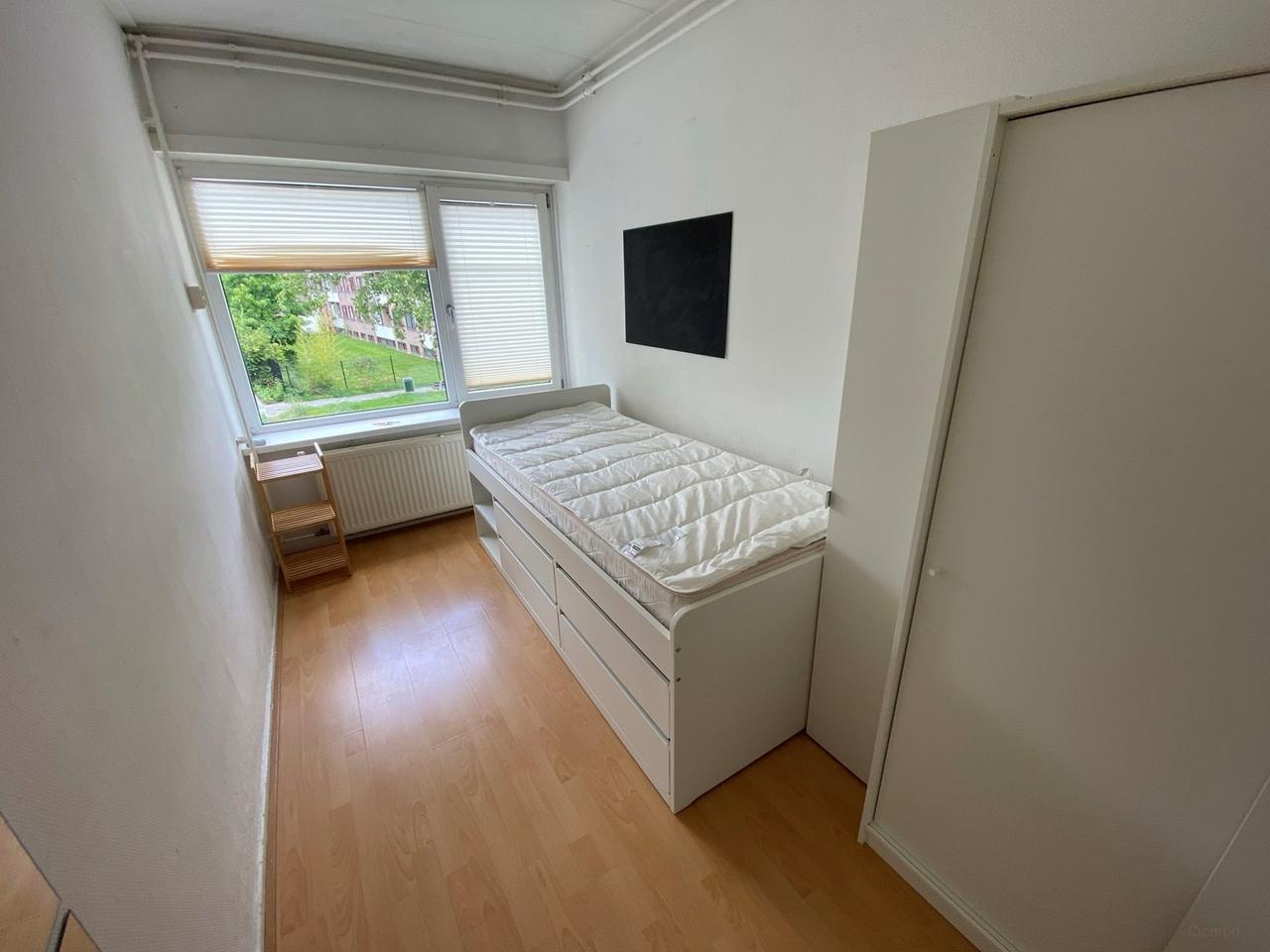 Student Room of 9 m² in De Wijert - Image 1
