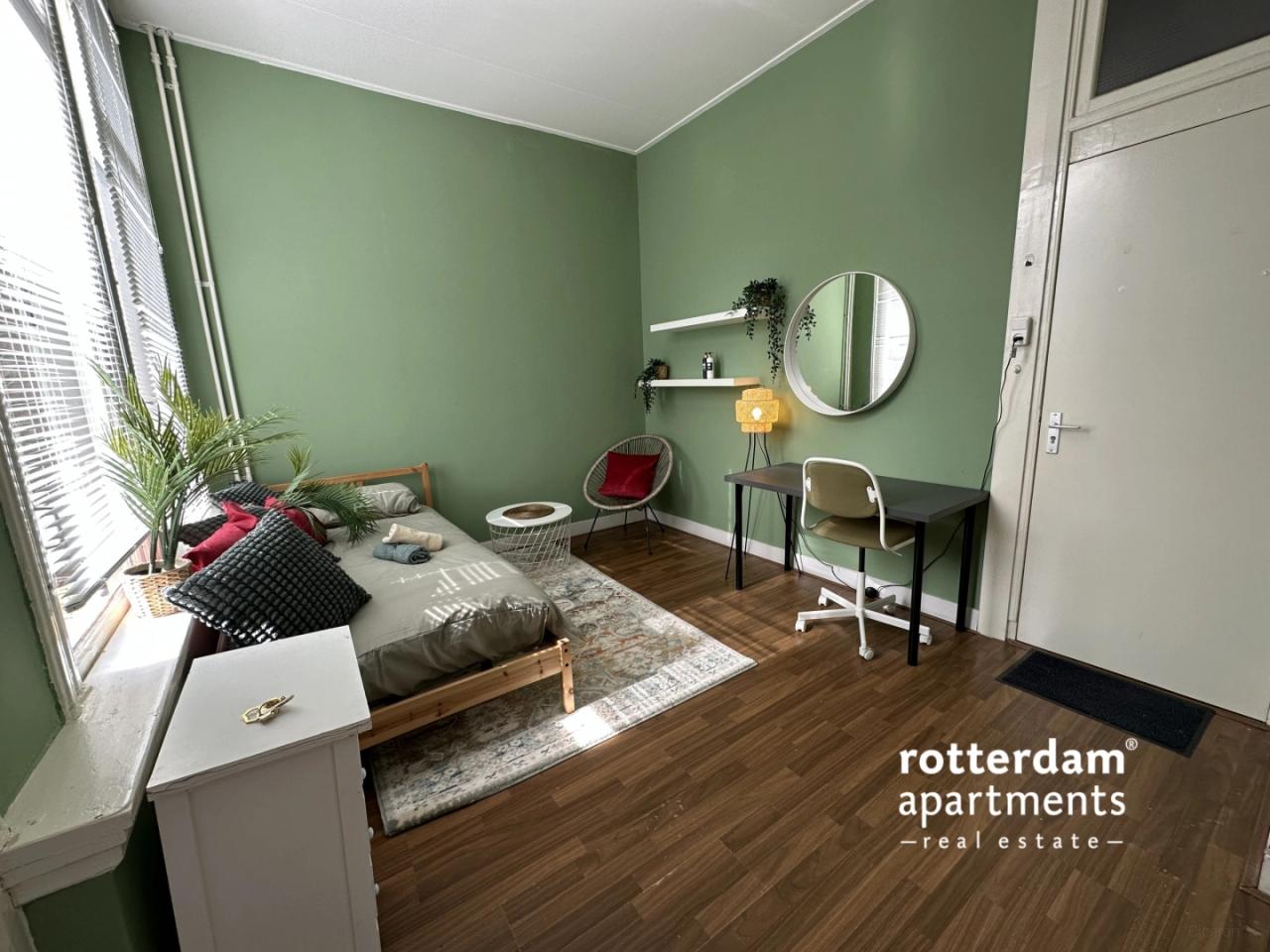 Gemeubileerde studio met eigen keuken - Afbeelding 1