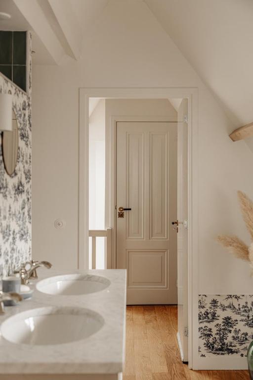 Gas-free, double upper house in the Jordaan - Image 21