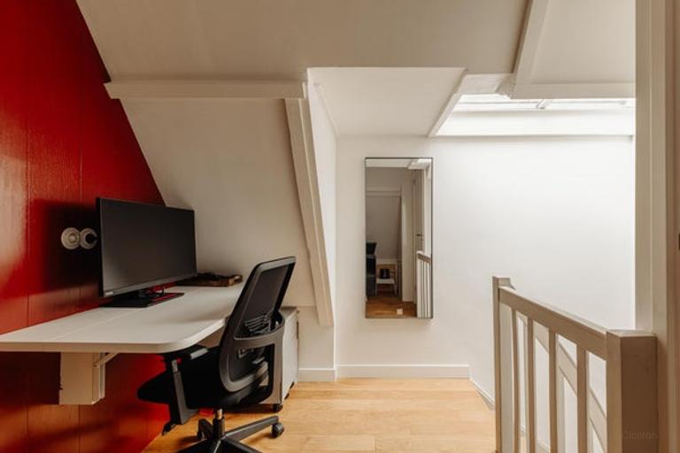 Gas-free, double upper house in the Jordaan - Image 13