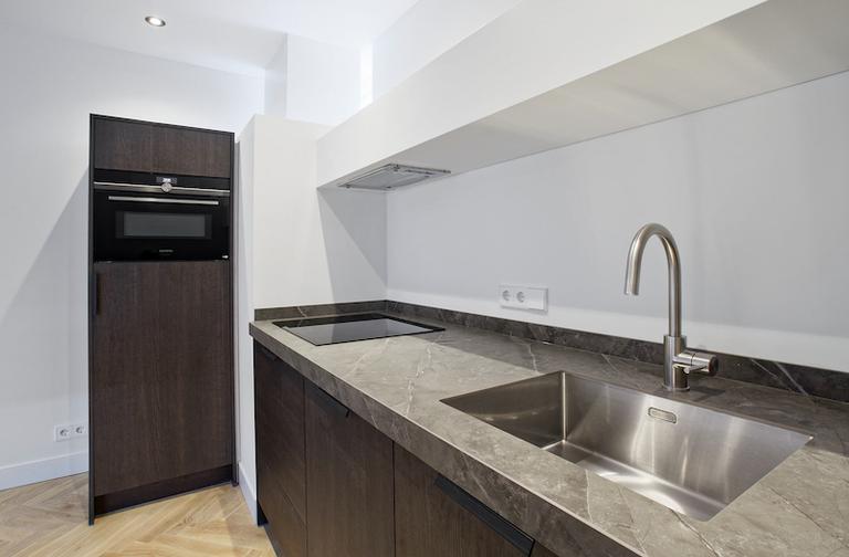 Furnished 55m² Studio in De Weteringschans - Image 8