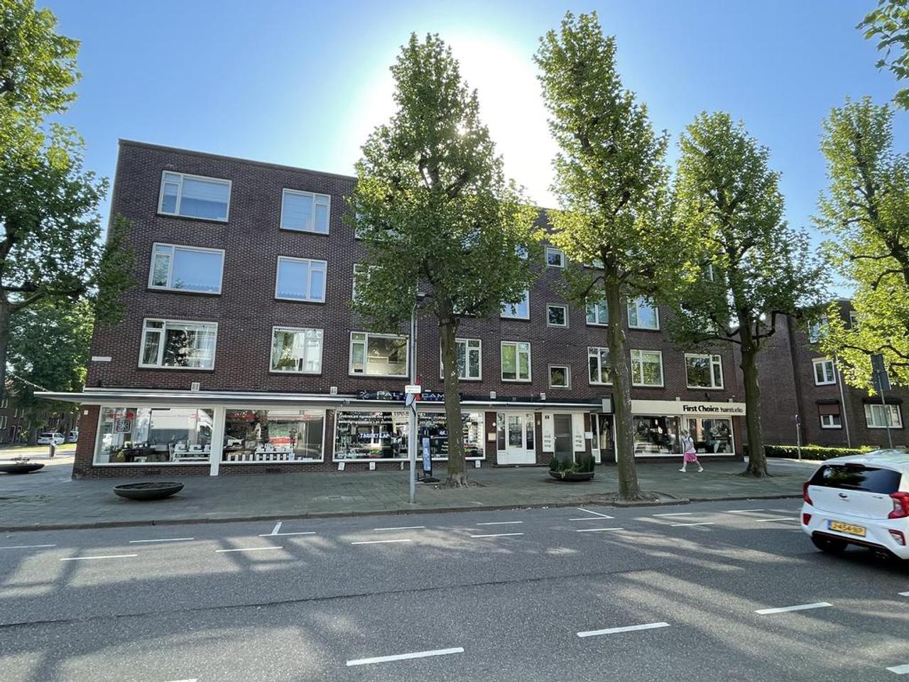 4-room apartment near Weert station - Image 1
