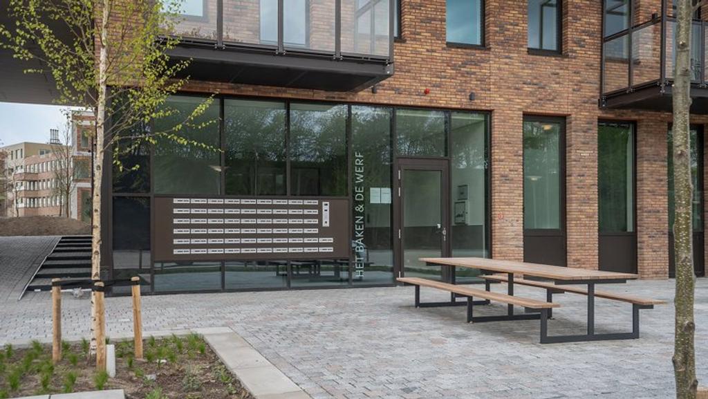 Duurzaam 3-kamer appartement met loggia in Diemen - Afbeelding 1