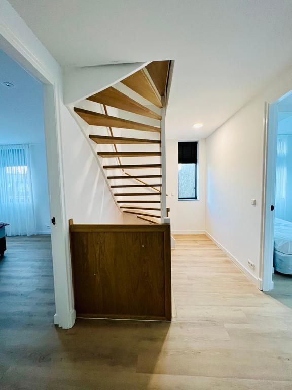 Furnished 4-Bedroom House with Garden - Image 36
