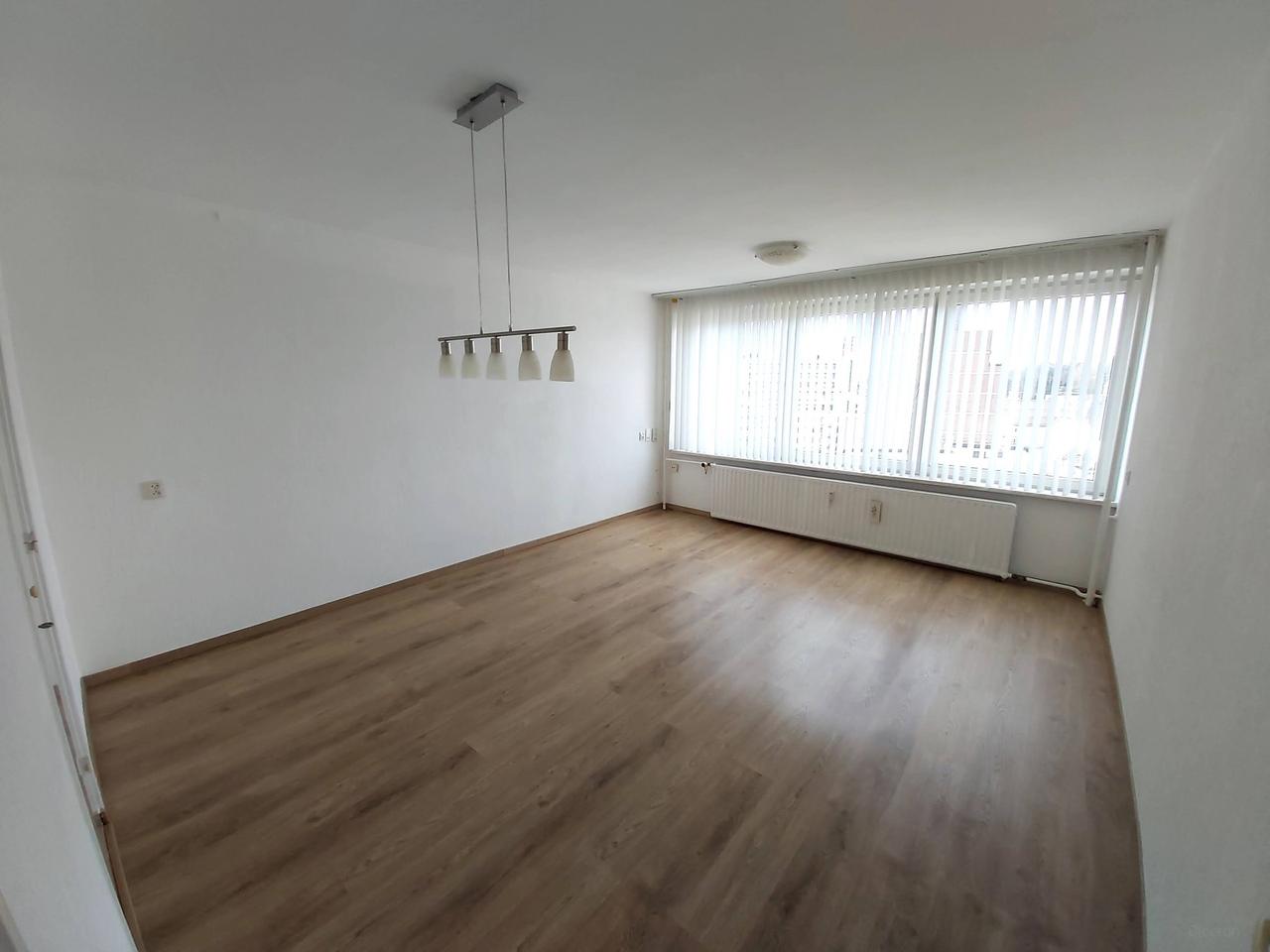 Bright 4-room apartment in the center of Brunssum - Image 7