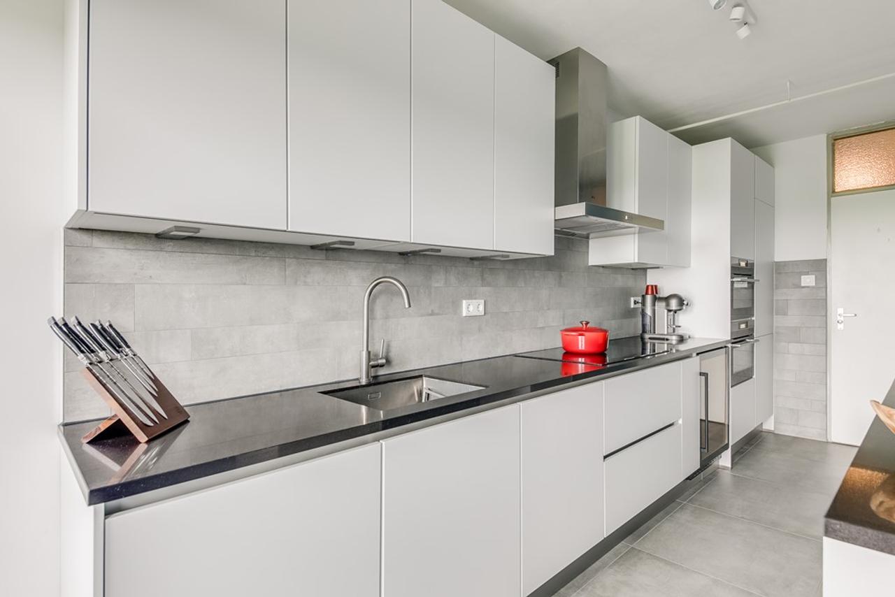 112m² apartment on the 14th floor - Image 12