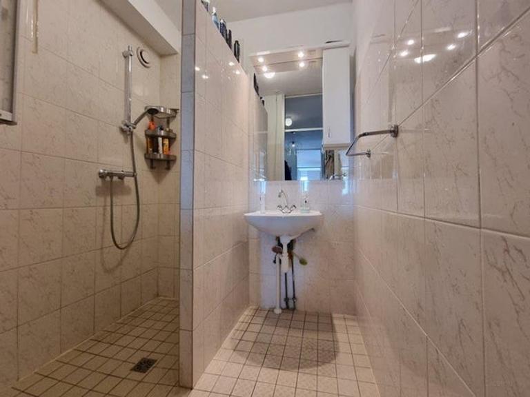 Furnished apartment (84m²) with south-facing balcony in Uithoorn - Image 13