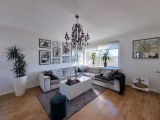 Furnished apartment (84m²) with south-facing balcony in Uithoorn