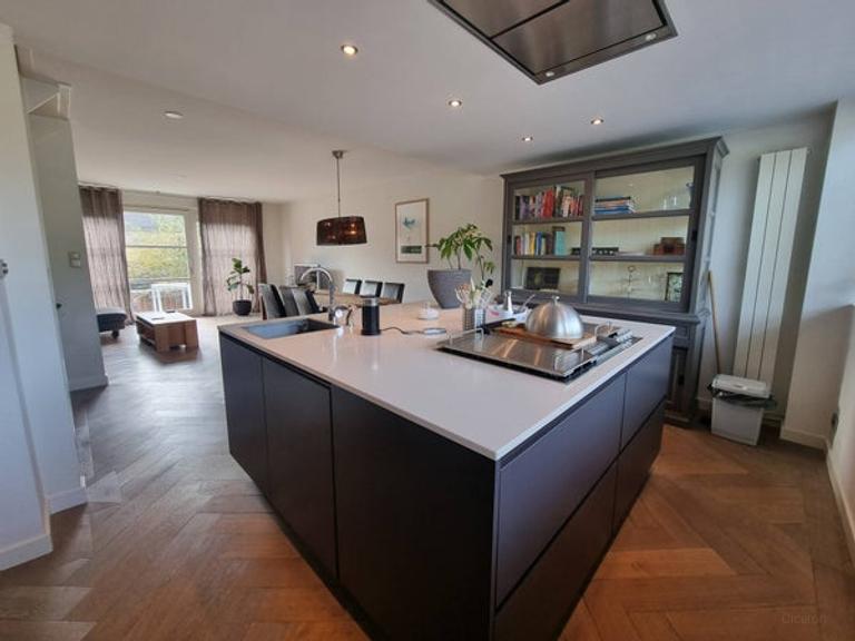 Family Home with Garden in Amstelveen - Image 1
