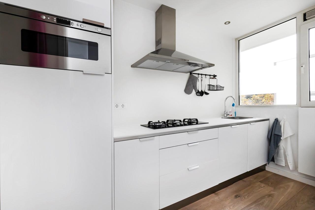 Gemeubileerd 3-kamer appartement in Buitenveldert - Afbeelding 12