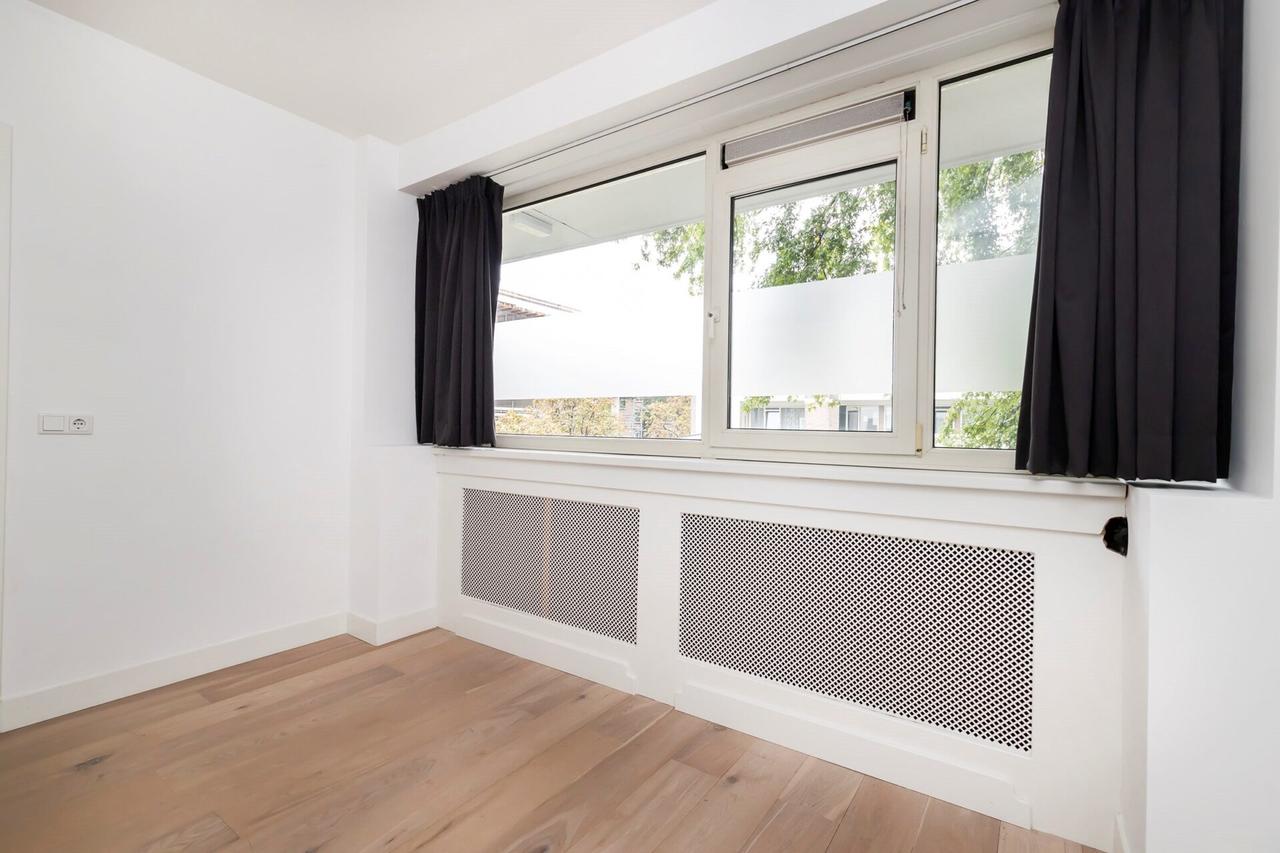 Gemeubileerd 3-kamer appartement in Buitenveldert - Afbeelding 24