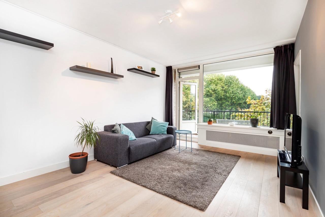 Gemeubileerd 3-kamer appartement in Buitenveldert - Afbeelding 2