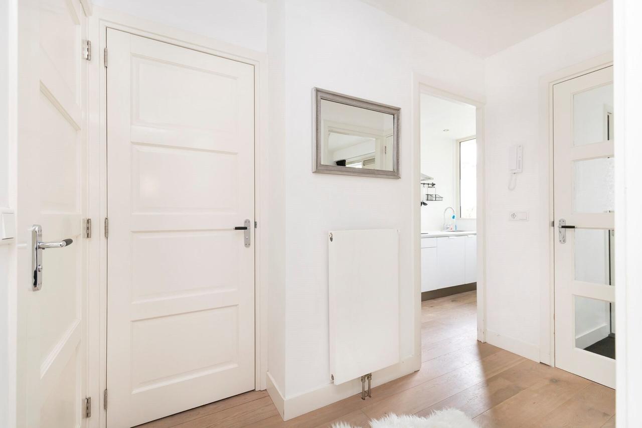 Gemeubileerd 3-kamer appartement in Buitenveldert - Afbeelding 11