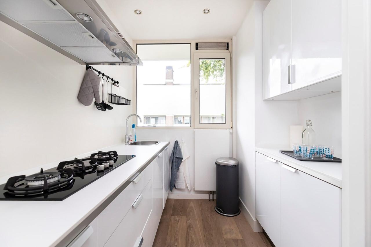 Gemeubileerd 3-kamer appartement in Buitenveldert - Afbeelding 13