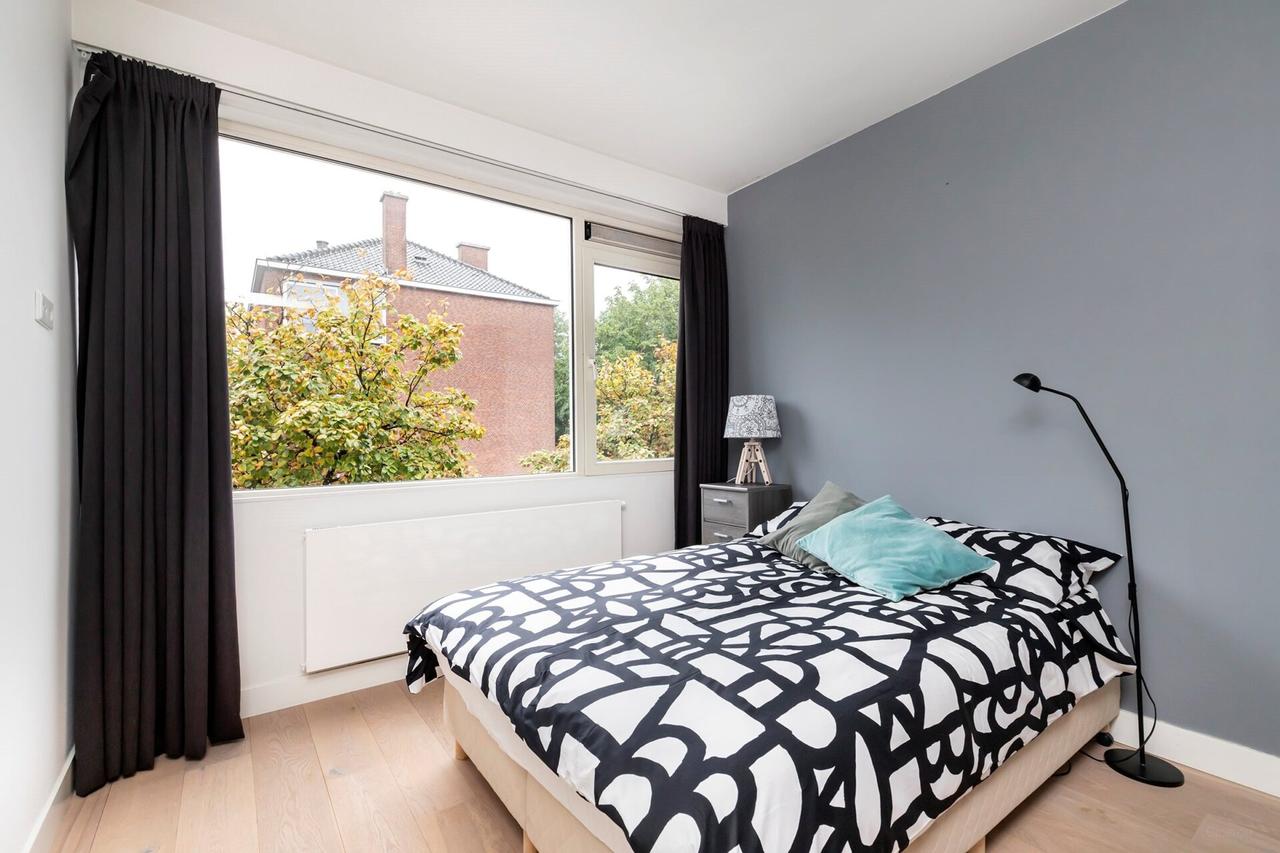 Gemeubileerd 3-kamer appartement in Buitenveldert - Afbeelding 9